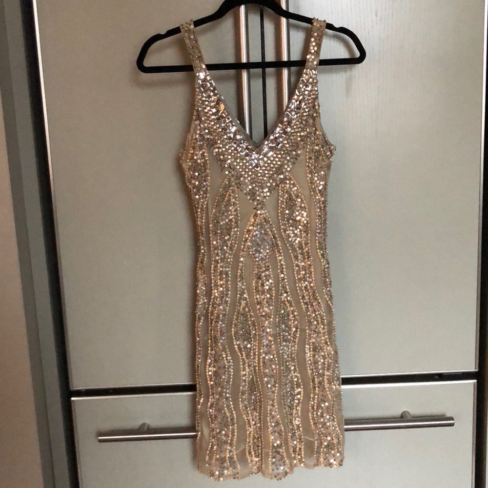 Beautiful sequined cocktail dress- size 4